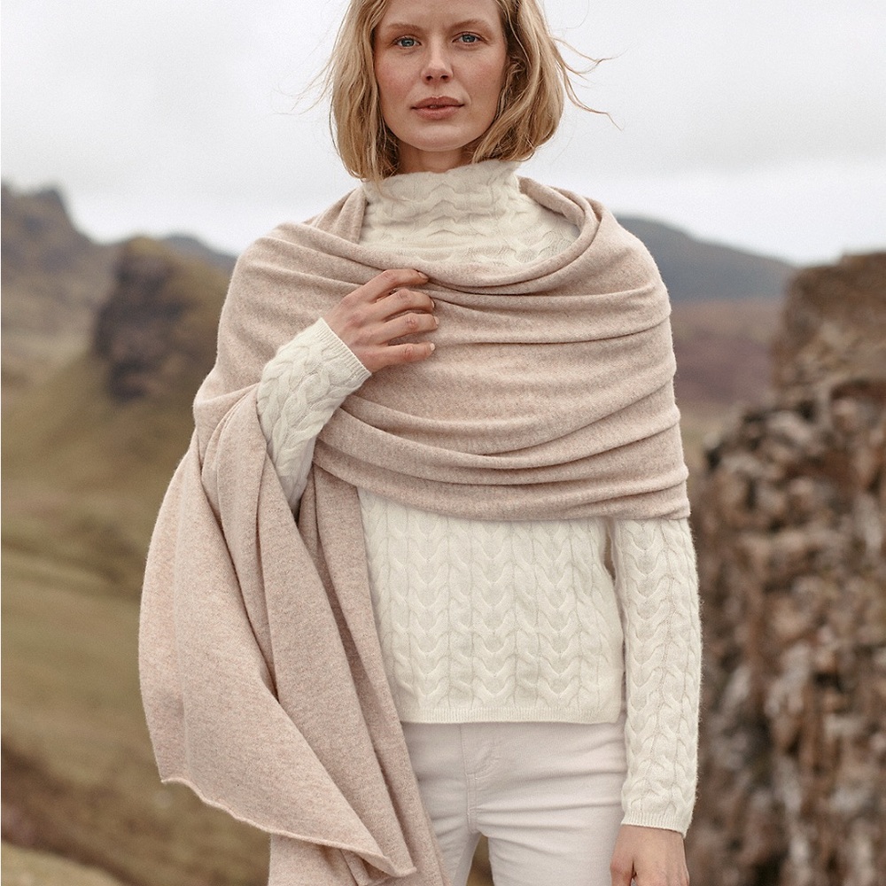 Garnet Hill cashmere wrap, oat heather. NWT